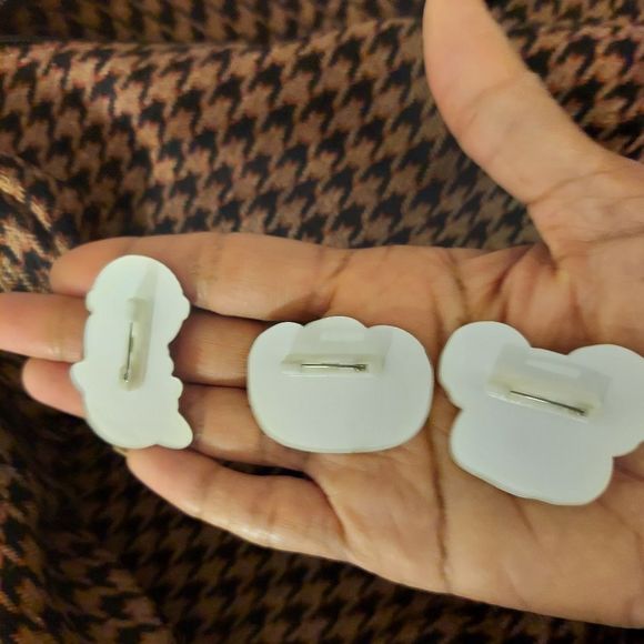 Houndstooth Crossbody Bag w/ 3 pins - Picture 5 of 10